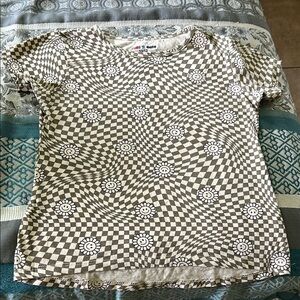 2 Cute Black and White Graphic Short Sleeve Tee